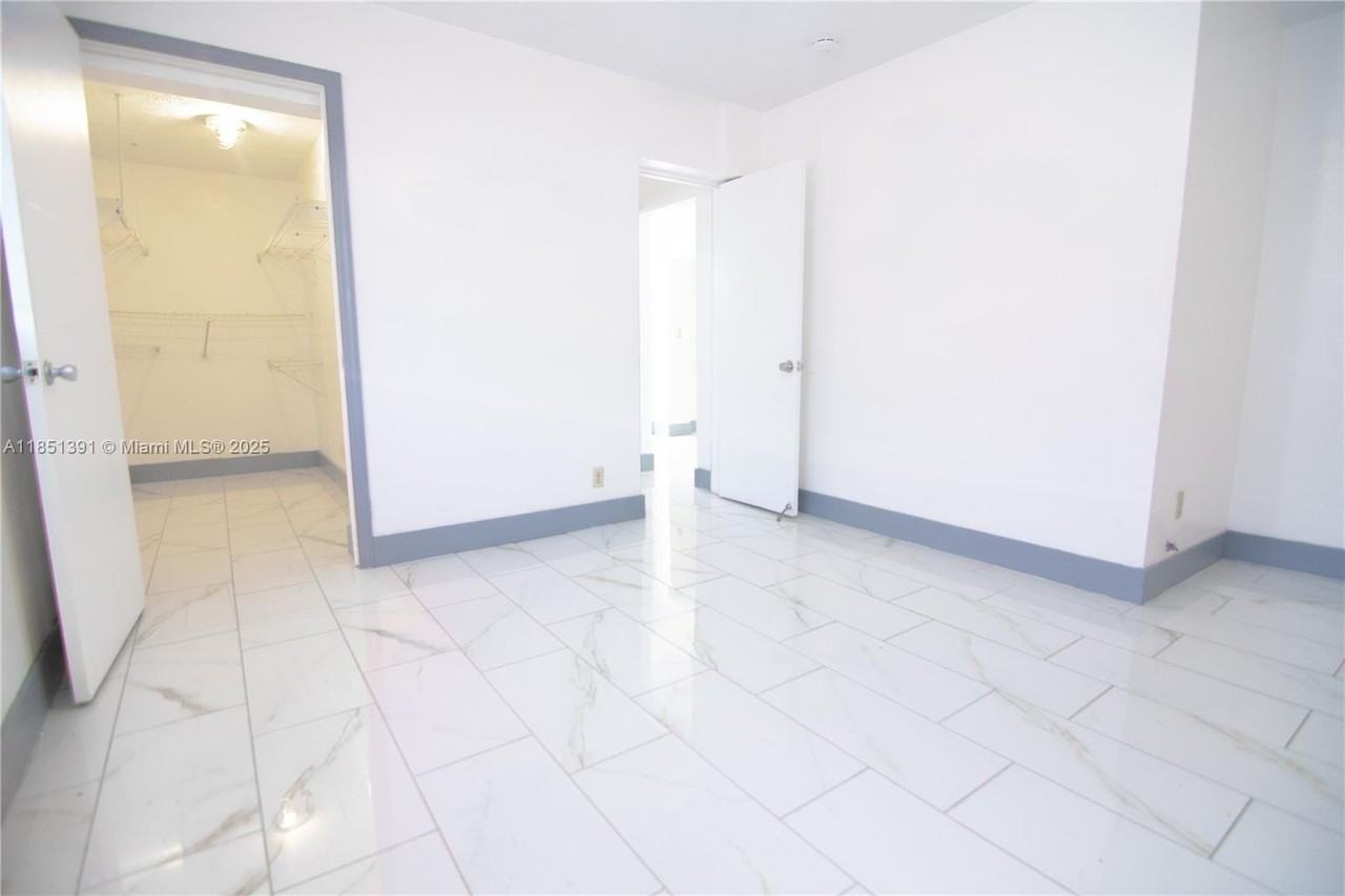 1843 Cleveland St #1-3 - Photo 6 of 7