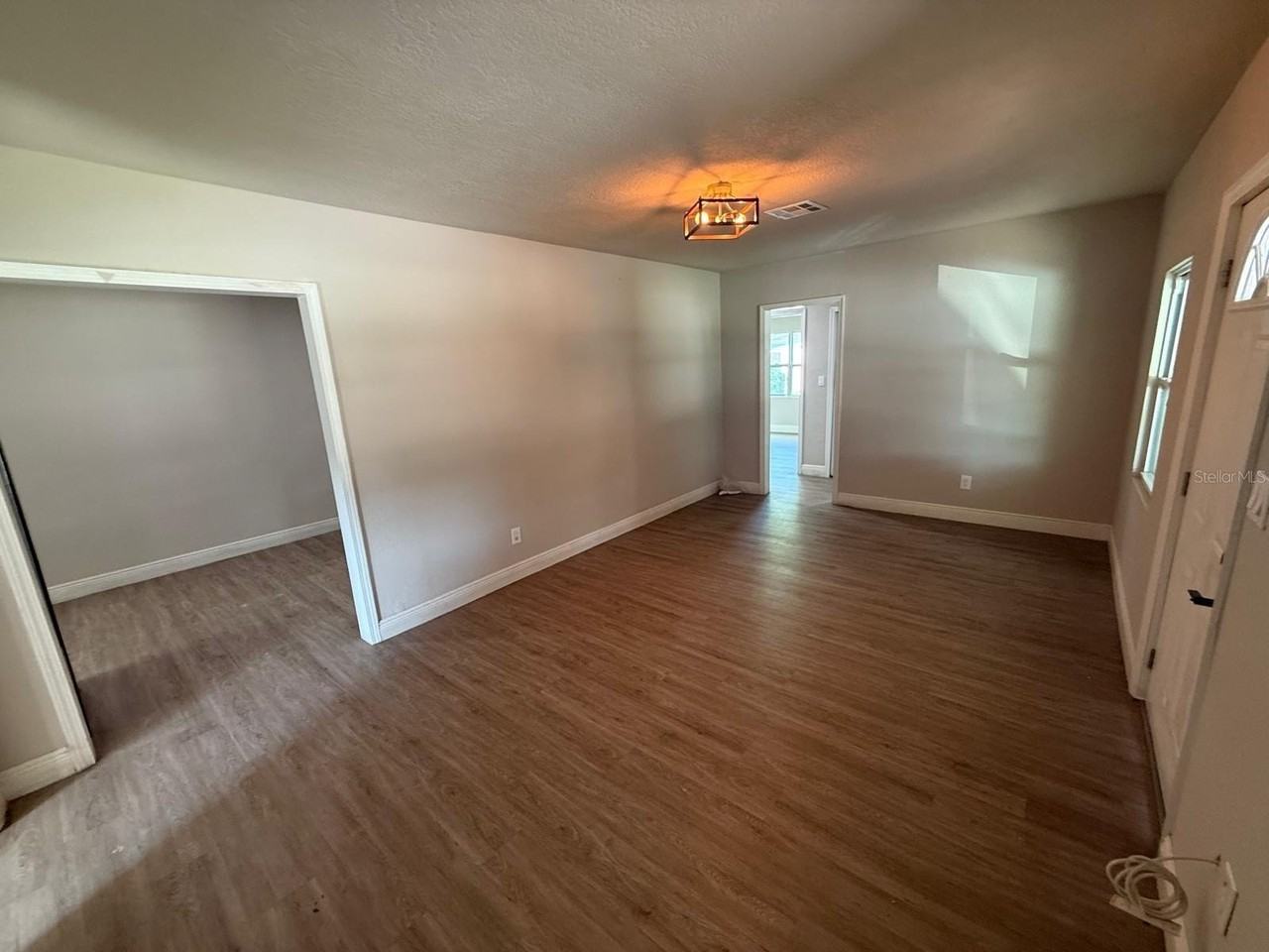 2011 Cornell Ave - Photo 2 of 15