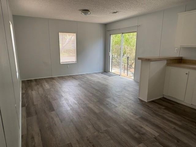 955 W Prairie St #955 - Photo 5 of 11