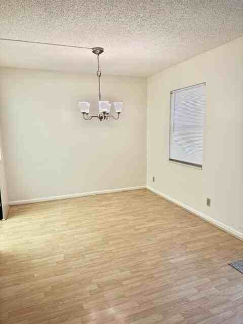 3063 Ainslie D - Photo 4 of 33