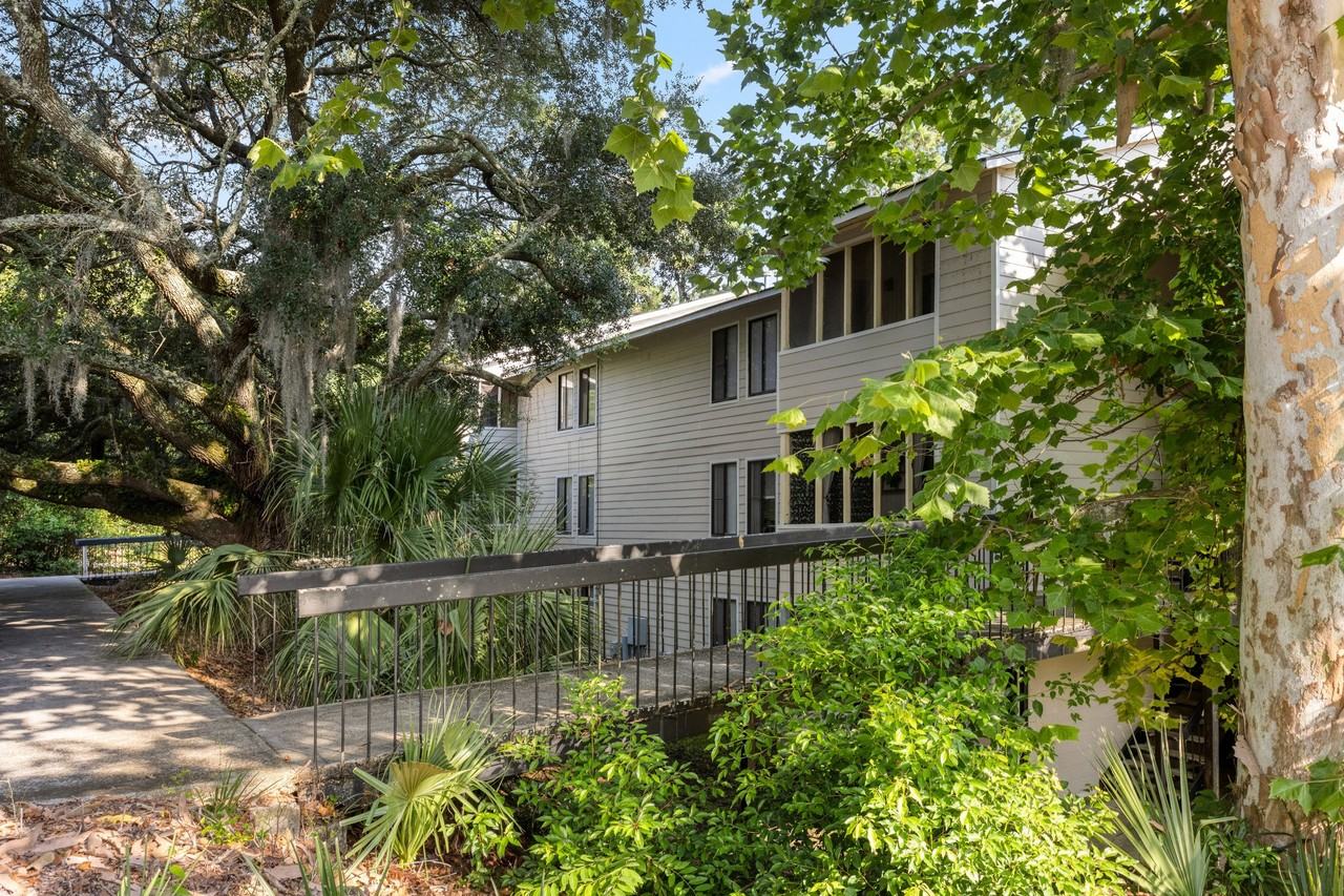 River Crossing Apartments - Photo 6 of 25