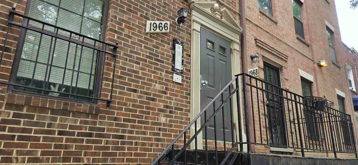 1966 Naylor Rd Se ##202 - Photo 3 of 3