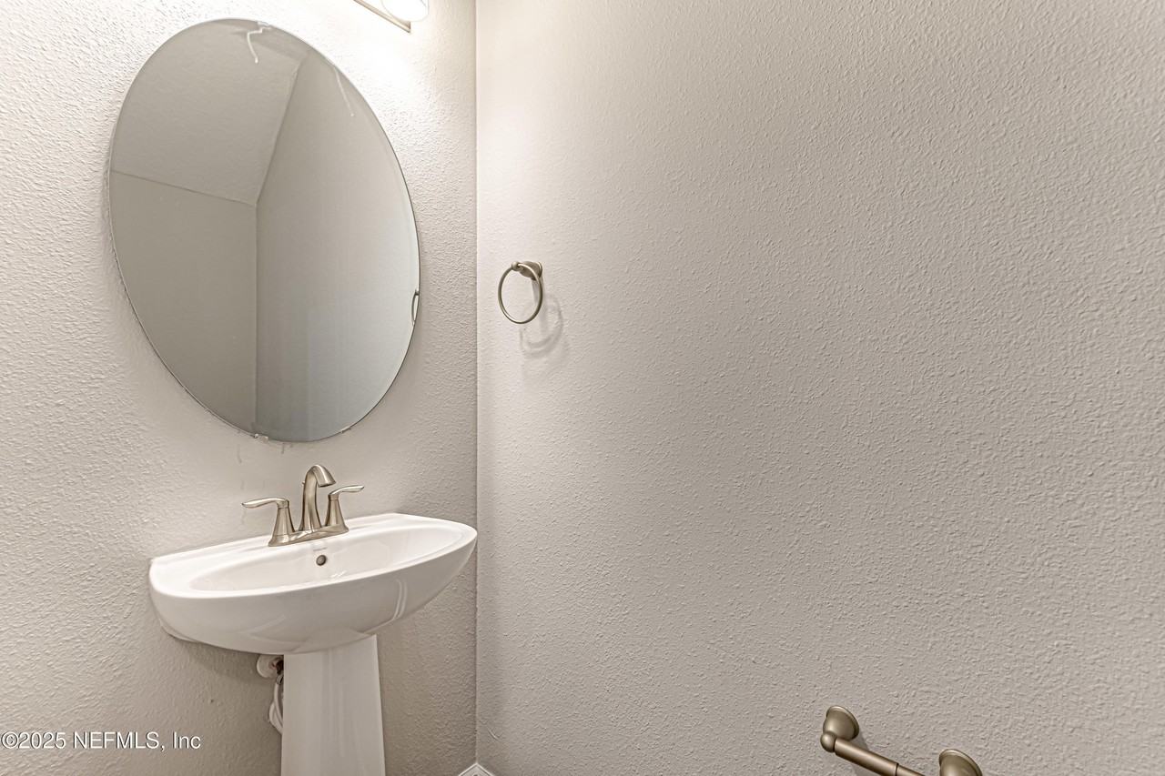 12895 Ludo Rd - Photo 4 of 14