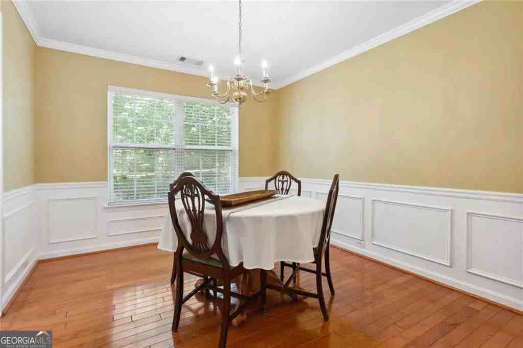 1097 Dalesford Dr - Photo 6 of 14