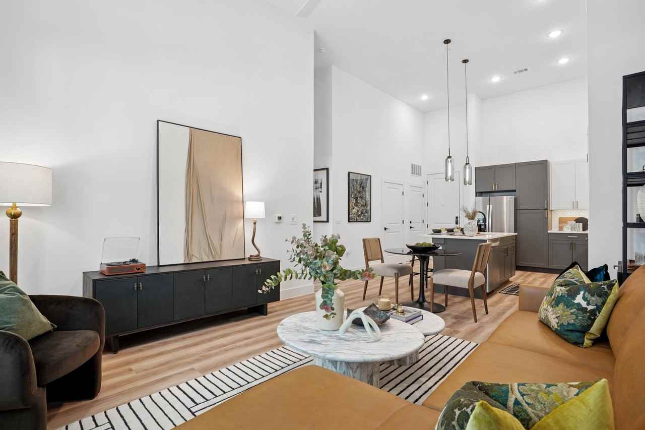 Copper Bishop Arts - Photo 4 of 41