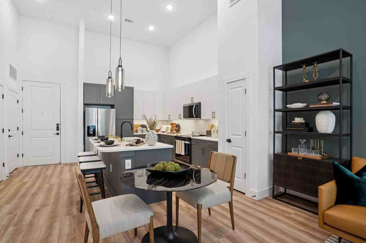 Copper Bishop Arts - Photo 3 of 41