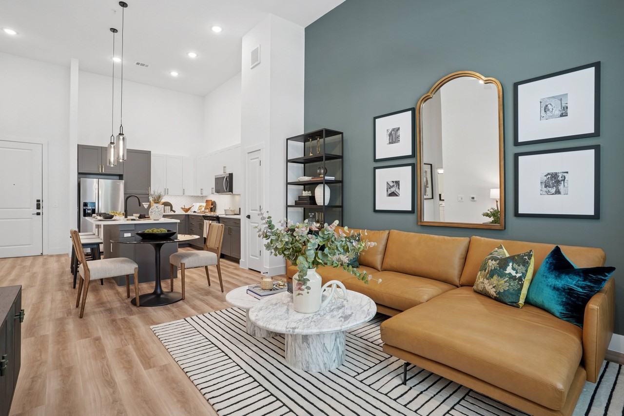 Copper Bishop Arts - Photo 2 of 41