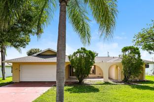 3105 Se 8th Ave - Photo 1 of 1