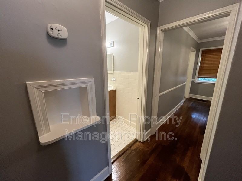 609 Houston St - Photo 7 of 18