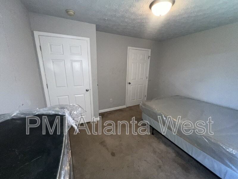 4203 Fairington Club Dr - Photo 4 of 11