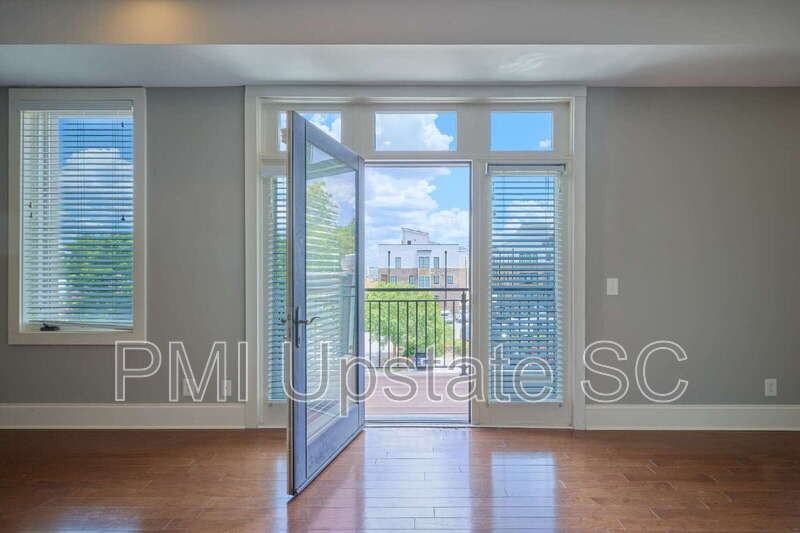 301 Augusta St #202 - Photo 4 of 30