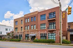 featured image of 301 Augusta St #202