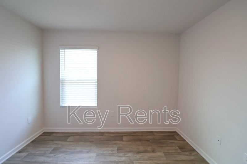 5634 Tristan Ct - Photo 4 of 16