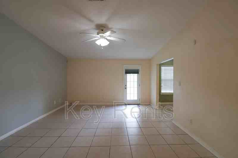 4442 Elsie Ln - Photo 2 of 15