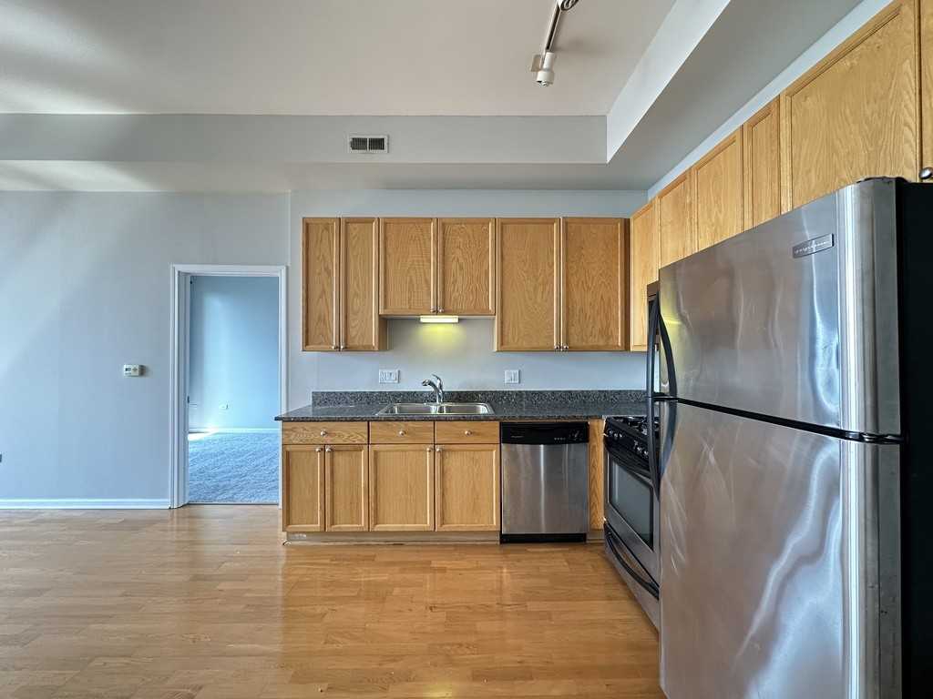 1464 S Michigan Ave #2007 - Photo 4 of 21