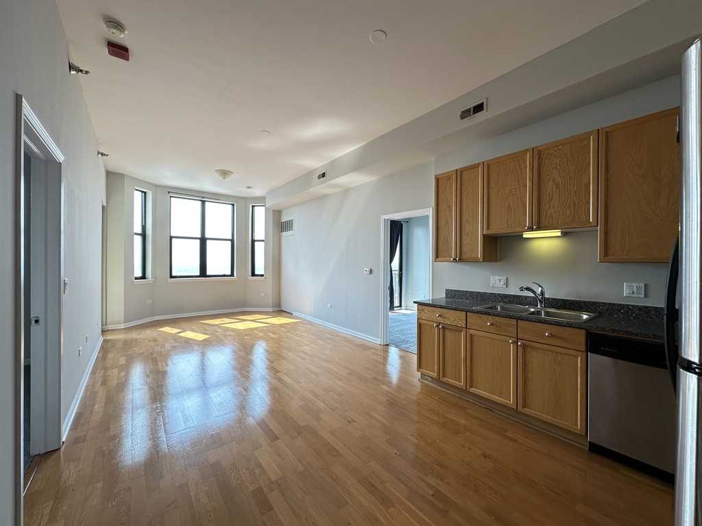 1464 S Michigan Ave #2007 - Photo 6 of 21