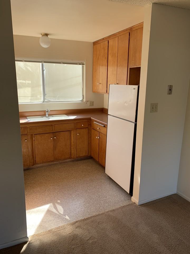 Couper 577 - Photo 5 of 8