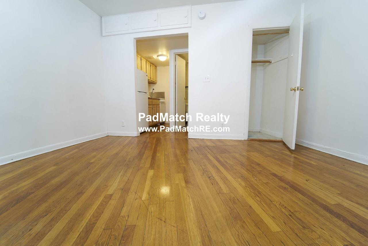153 Brighton Ave #7 - Photo 3 of 9