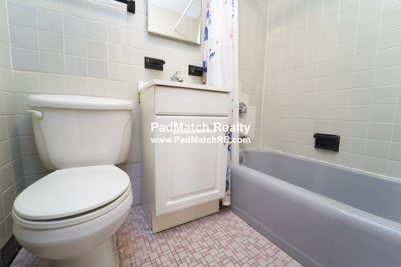 153 Brighton Ave #7 - Photo 7 of 9