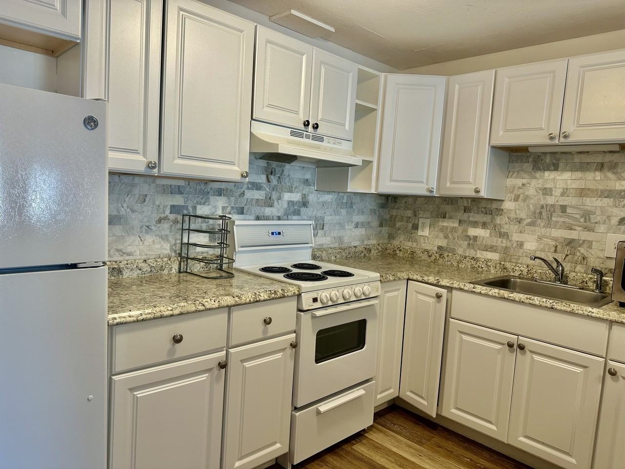 195 Salem St #22 - Photo 6 of 17