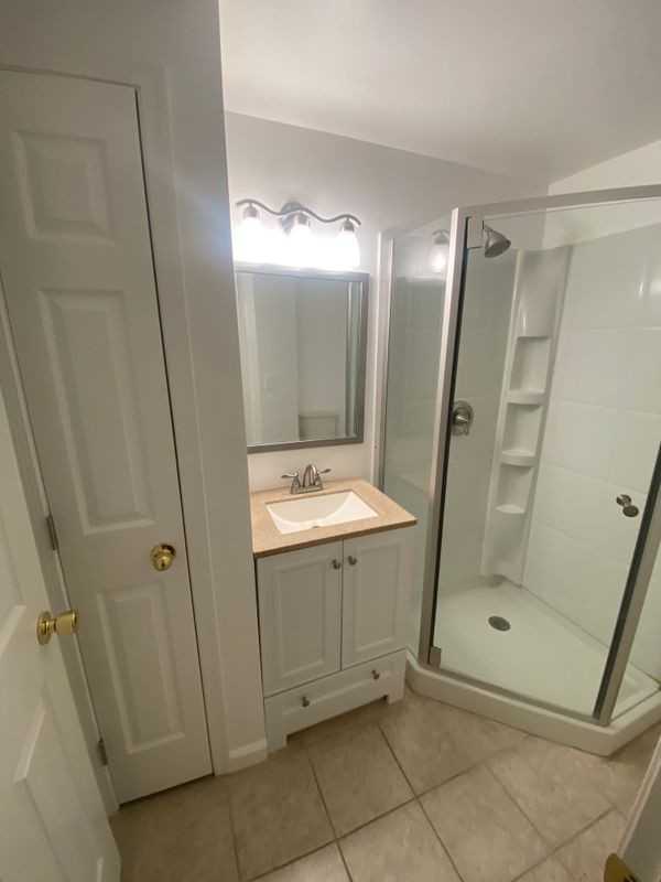 13594 Bentley Cir - Photo 2 of 5