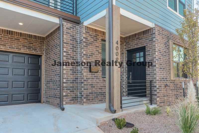 4009 N Indiana Ave - Photo 3 of 50