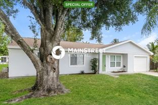391 Sw Homeland Rd - Photo 1 of 1