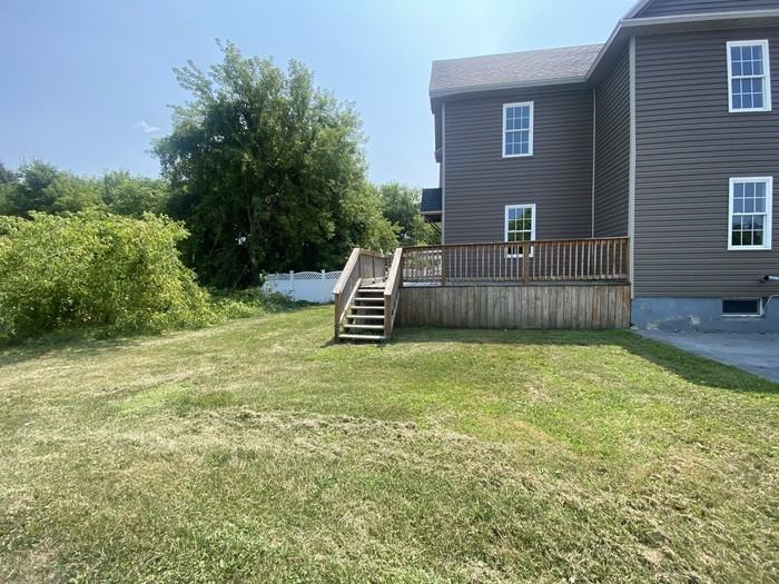 160 Breen Ave - Photo 2 of 21