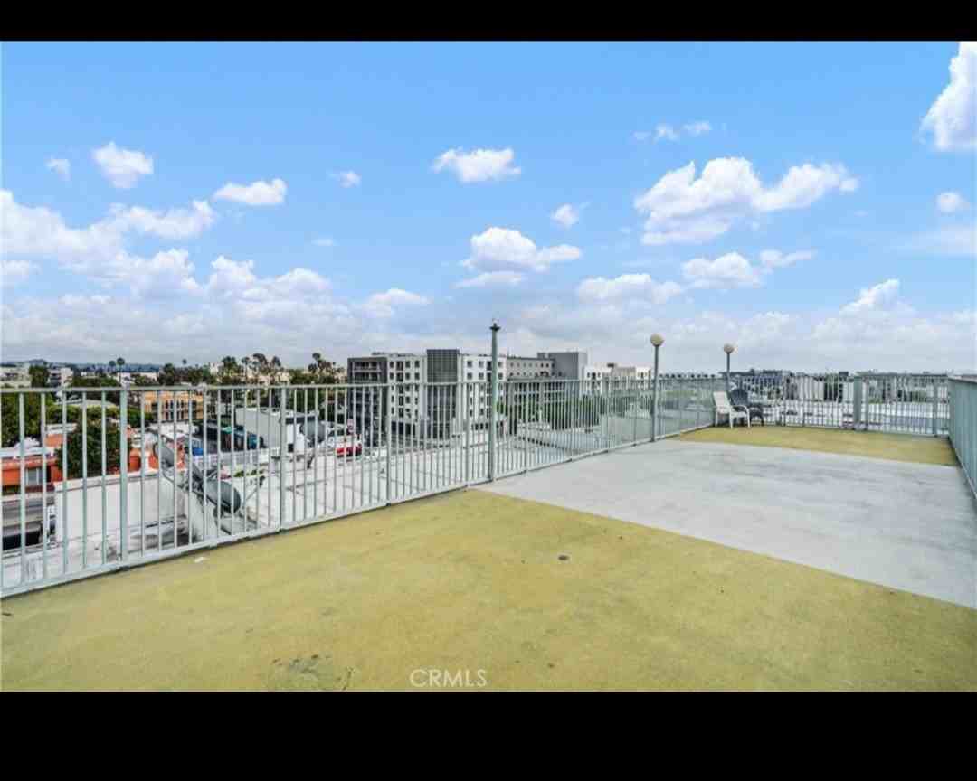 1310 North Detroit Street #406 - Photo 7 of 9