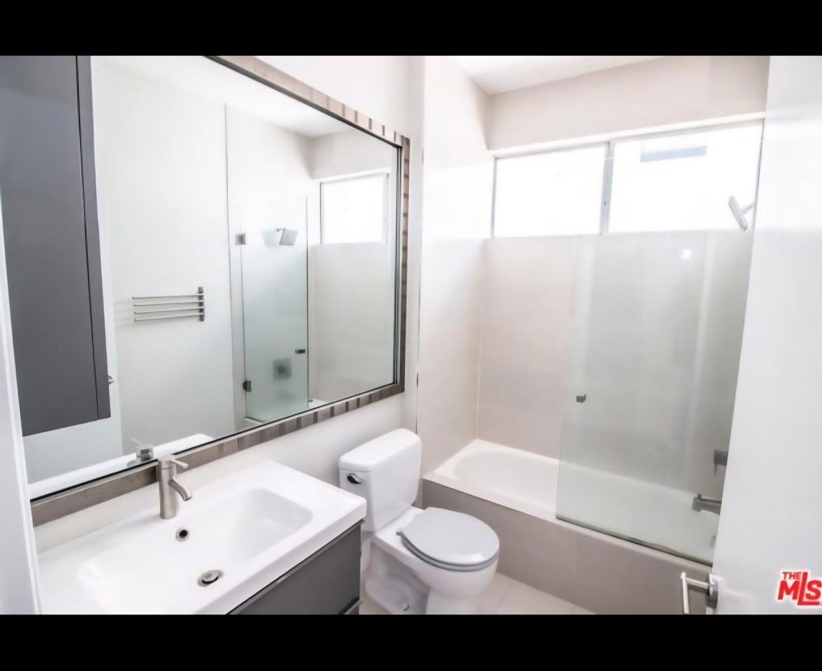 1310 North Detroit Street #406 - Photo 6 of 9