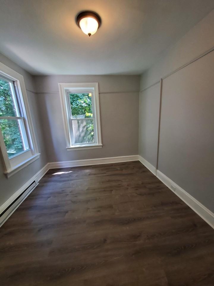177 W Parmenter St #3 - Photo 4 of 12