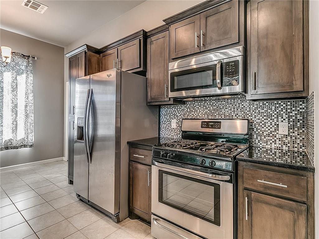 8313 Nw 140th St #NA - Photo 7 of 23