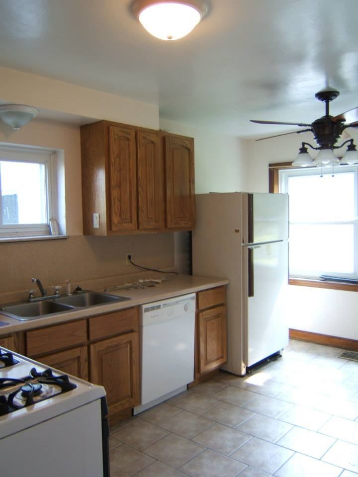 110 S Oak St #NA - Photo 3 of 11