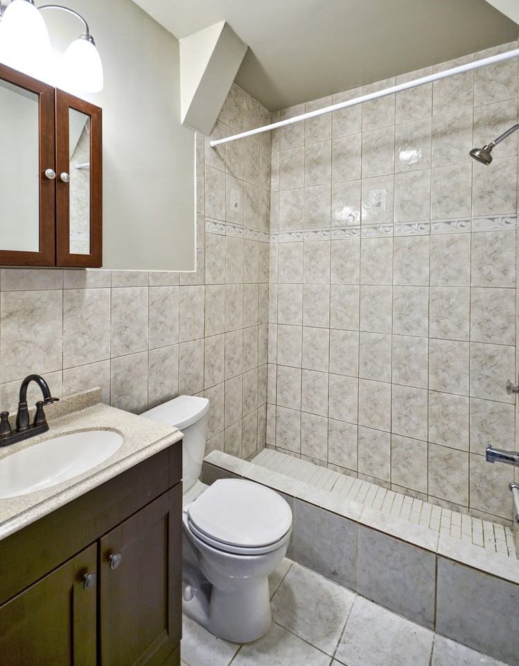 27 S Jefferson St #1 - Photo 5 of 20