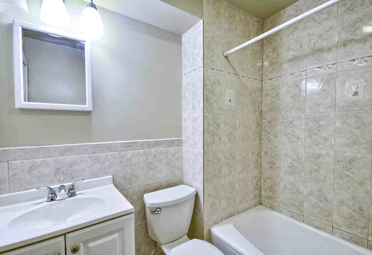 27 S Jefferson St #1 - Photo 6 of 20