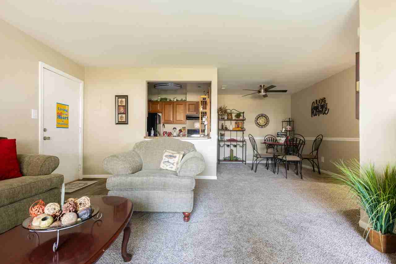 Lakes of Greenbrier - Photo 4 of 105