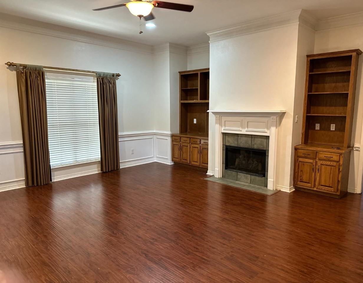 1836 Augusta Dr W - Photo 2 of 11