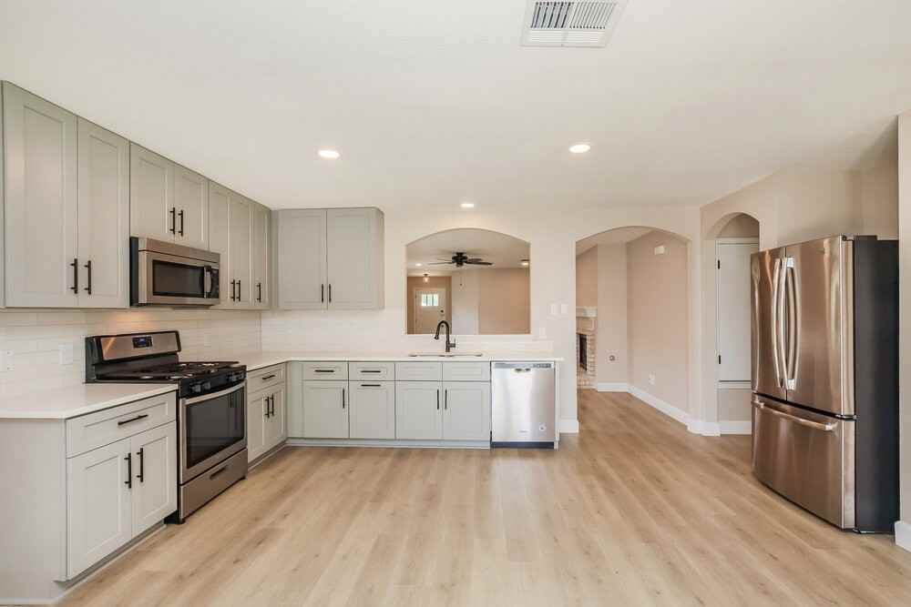 1210 Dayton Dr - Photo 6 of 16