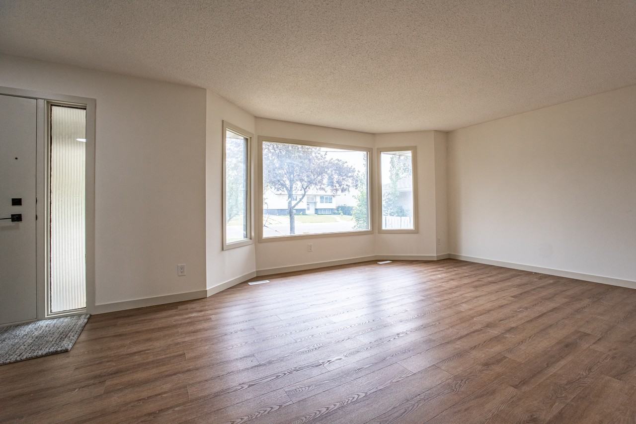 2208 85 St Nw #1 - Photo 3 of 18