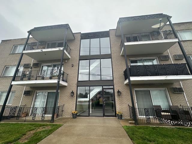 5450 W 127th St Apt 104 - Photo 3 of 12