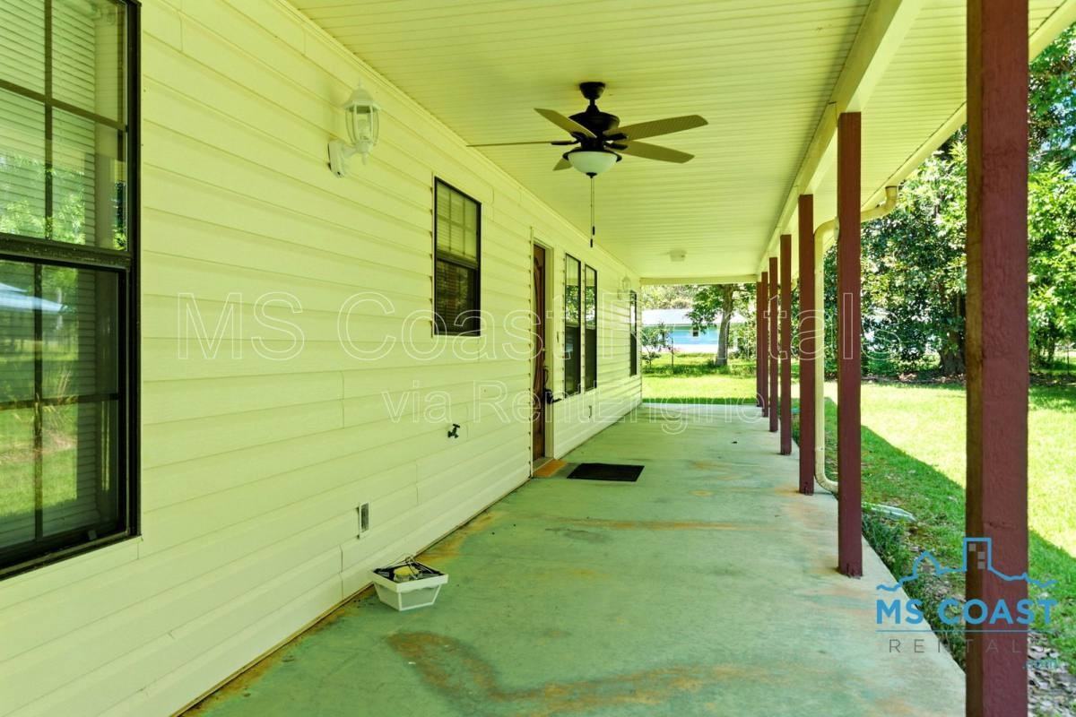 11508 Hazel Bounds Rd - Photo 3 of 10