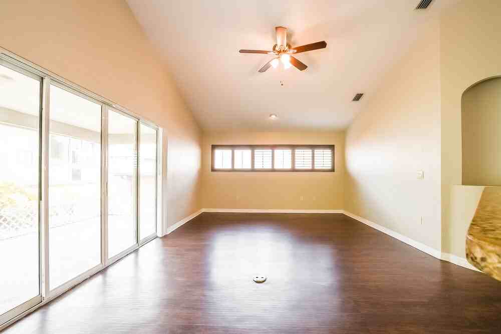 1436 Lake Marion Dr - Photo 4 of 16