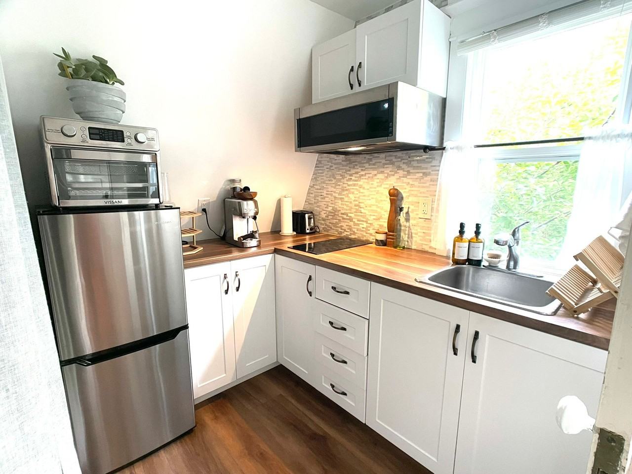 234 Keele Street #2a - Photo 2 of 18