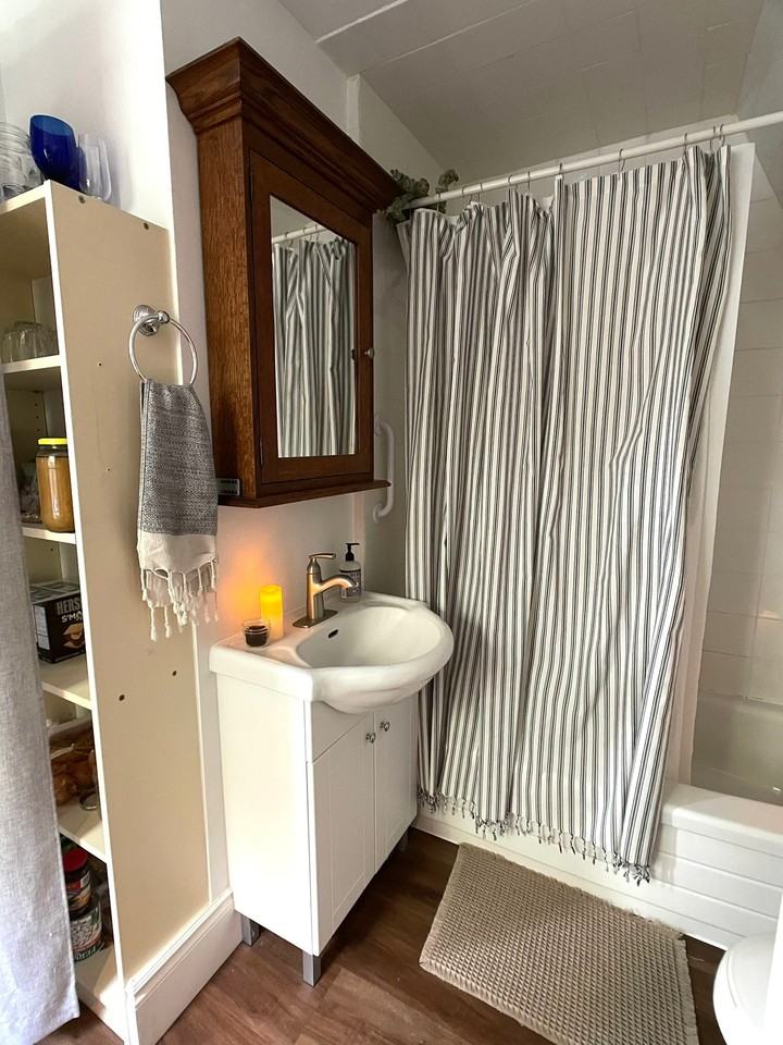 234 Keele Street #2a - Photo 3 of 18