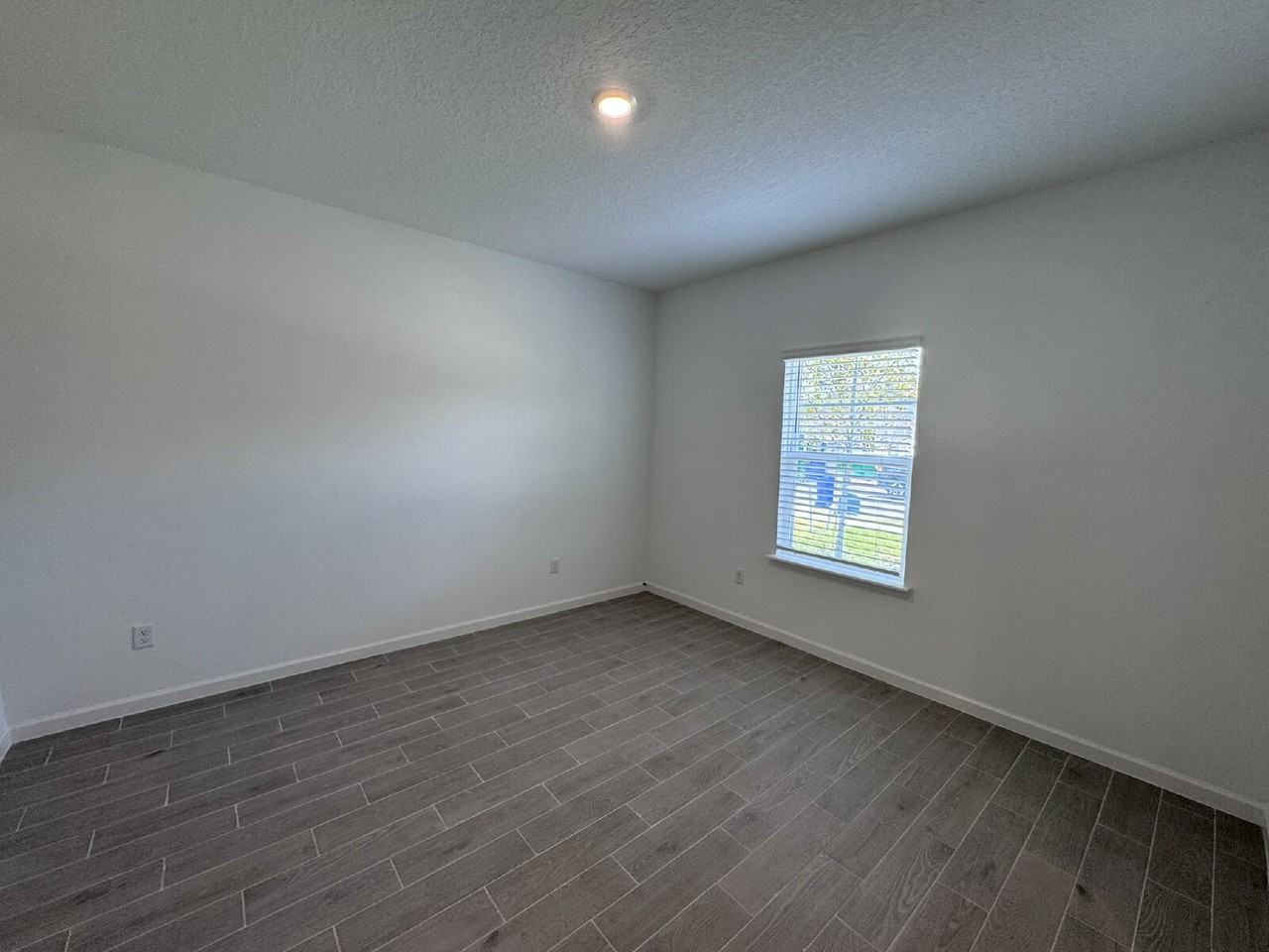 62 Kingsley Park Way - Photo 2 of 15