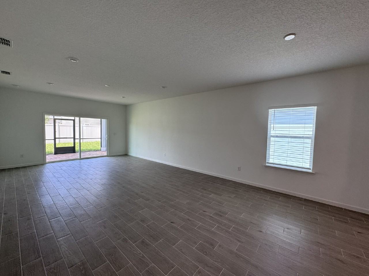 62 Kingsley Park Way - Photo 4 of 15