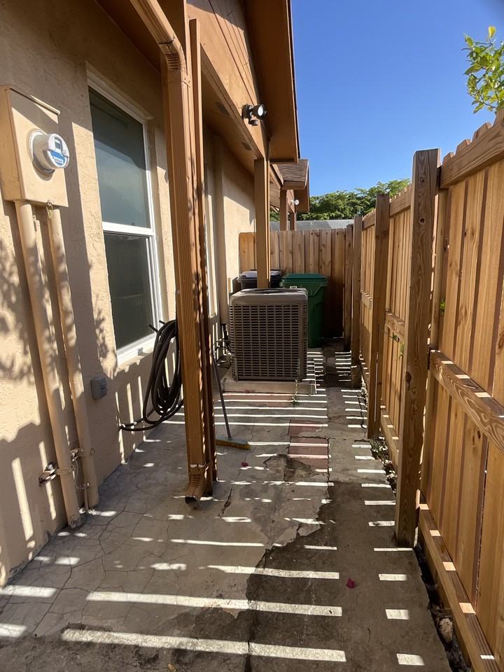 6713 Hialeah Dr #NA - Photo 2 of 20