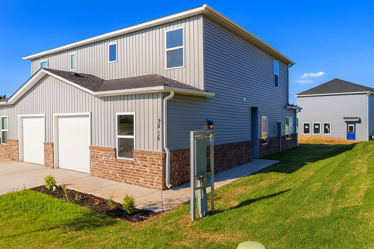 3416 Sw Adoration St #3416 - Photo 2 of 21