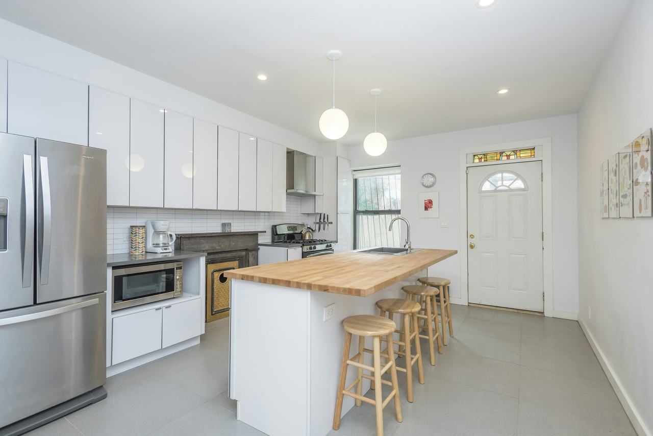 86 Vanderbilt Ave #1 - Photo 2 of 7
