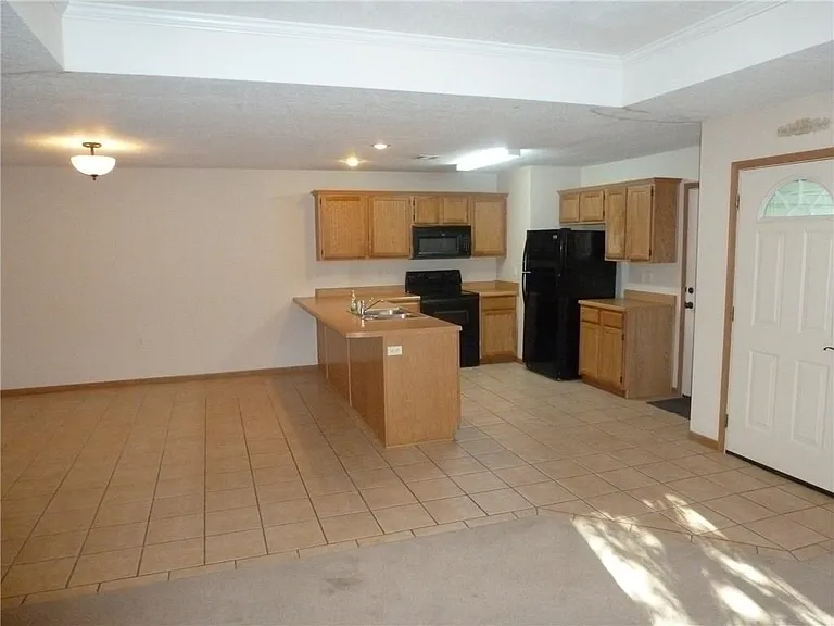 1118 E Harvard St #B - Photo 5 of 10